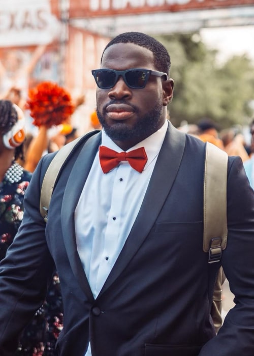 Moro Ojomo looking dashing in blue suit in September 2022
